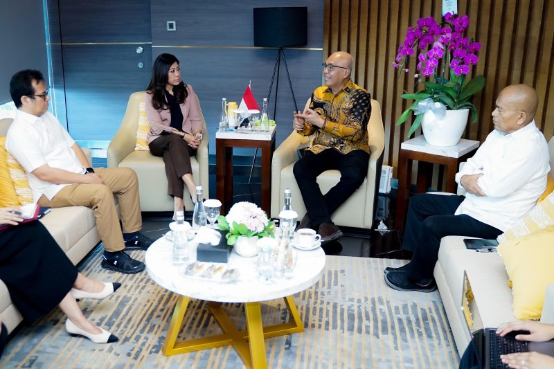 Suasana Pertemuan Menteri Komdigi, Meutya Hafid (kiri) beserta jajaran PWI Pusat di Kantor Komdigi, Rabu kemarin. (FOTO; Dokumentasi)
