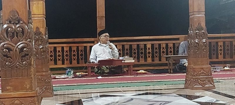 A’wan PBNU KH Matin Syarkowi saat menyampaikan pandangannya terkait polemik dualisme kepengurusan PBNU di Kota Serang, Banten, Selasa, 16 Desember 2025