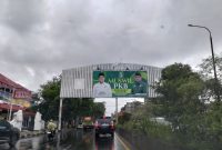 Reklame Bando di Jalan Ahmad Yani, Kota Serang. (TotalBanten.com)