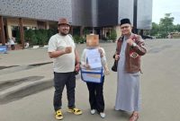 Seorang perempuan di Cilegon melaporkan dugaan penipuan investasi tambang pasir hingga Rp170 juta ke Polda Banten.