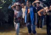 Ketua Fraksi Partai Demokrat DPRD Kabupaten Serang, Azwar Anas, memberikan keterangan kepada Pers, Minggu (25/1) Foto: Dok: (Dailyhit/Demokrat).