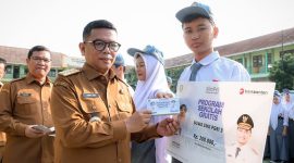 Program Sekolah Gratis Pemprov Banten.