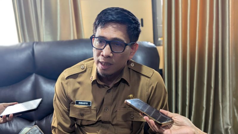 Asisten Daerah (Asda) I Bidang Pemerintahan dan Kesejahteraan Rakyat (Kesra) Kota Serang, Subagyo, Memberikan keterangan kepada Pers, Selasa (24/2) Doc : (Totalbanten)