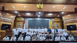Potret; DPRD Kabupaten Serang Bersama Guru dan tenaga kependidikan PPPK Paruh waktu usai Audensi, Rabu, 4 Februari 2026, (Doc: Dir/Totalbanten)
