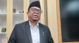 Iip Makmur Ketua Komisi II DPRD Provinsi Banten Mendesak Dinas Lingkungan Hidup Provinsi Banten Segera Tinjau Lokasi PT Vopak Cilegon.