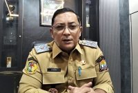 Kepala Bapenda Kota Serang, Hari W Pamungkas saat memberikan keterangan pers terkait penyesuaian NJOP tanah. (Engkos Kosasih)