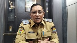 Kepala Bapenda Kota Serang, Hari W Pamungkas saat memberikan keterangan pers terkait penyesuaian NJOP tanah. (Engkos Kosasih)