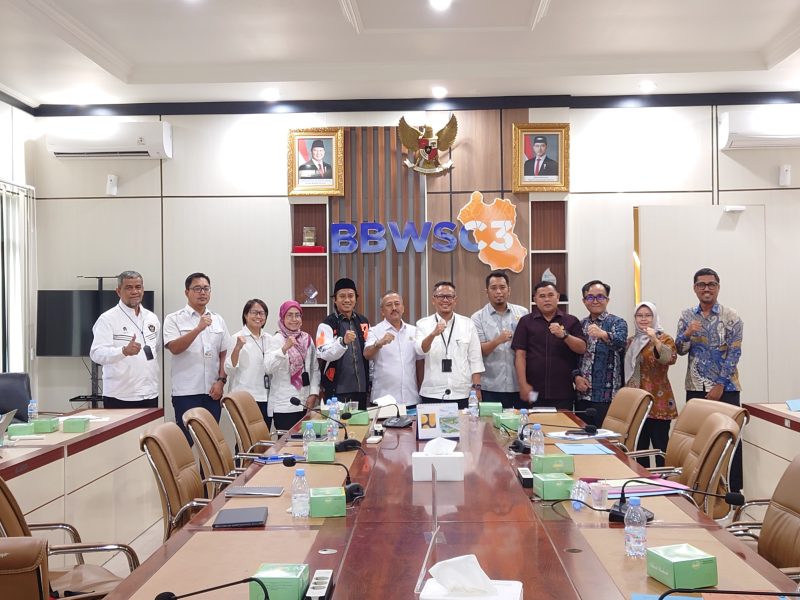 Komisi IV DPRD Kabupaten Serang saat Berdiskusi dengan BBWSC3. (Dok)