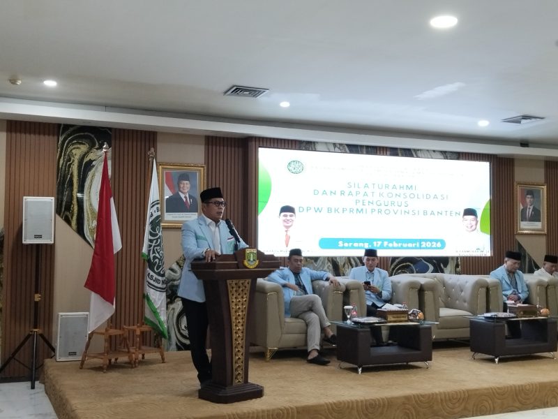 Ketua DPW BKPRMI Banten, Fahmi Hakim saat memberikan sambutan dalam acara silaturrahmi dan rapat koordinasi internal, Selasa 17 Februari 2026. (FOTO; Saepul Aripin)