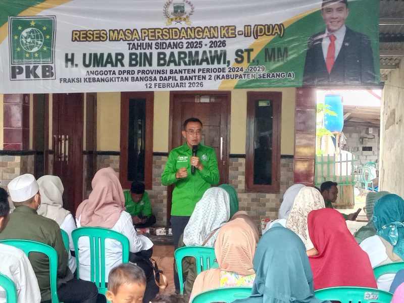 Umar bin Barmawi Dorong Program Lansia dan Bpjs Bpi, di Desa Jeruk Tipis Kecamatan Kragilan. (Dok:Ipung). 