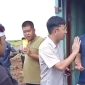 Warga yang Demo di Kawasan Industri Sawah Luhur saat Berhadapan dengan WNA. (Dok. Instagram)