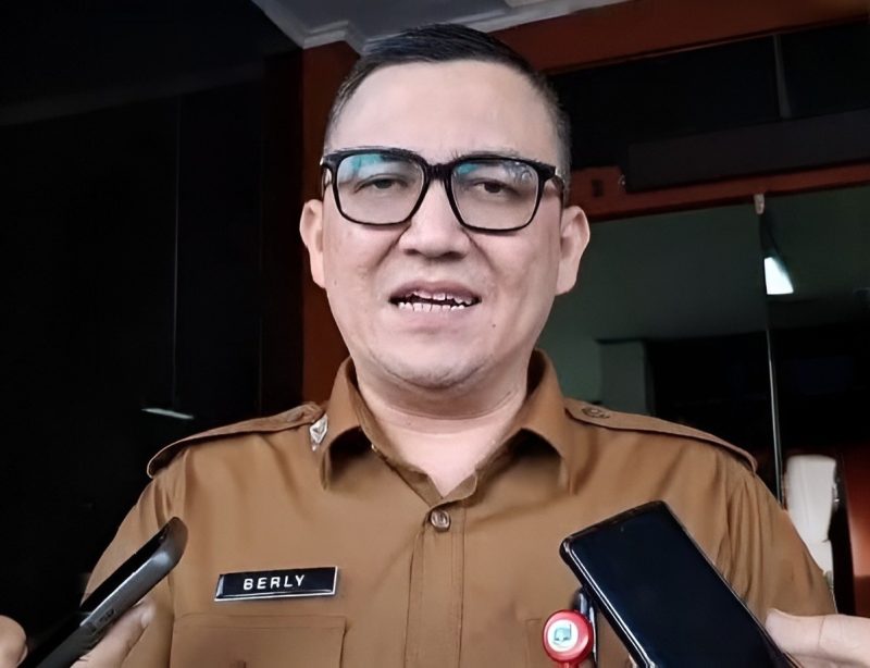 Kepala Bapenda Banten, Berli Rizky Natakusumah saat menjelaskan mekanisme pemberian insentif berbasis kinerja bagi sekitar 1.000 petugas pemungut pajak di lingkungan Pemerintah Provinsi Banten. (Doc)