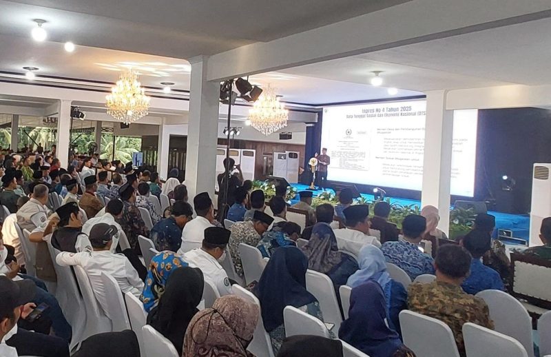 Mendes PDT Yandri Susanto saat memberikan sambutan. (Dok)