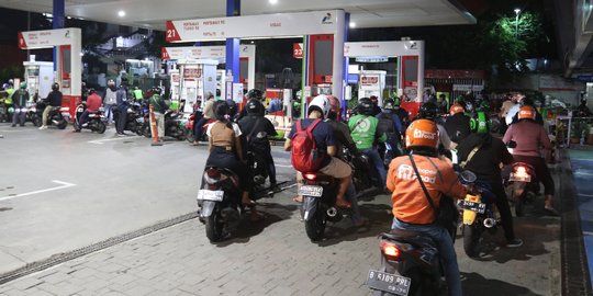 Mengurai Isu Kenaikan Harga BBM Membuat Pekerja Informal GO-JEK Online Merintih Ketakutan