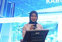 Bupati Serang, Ratu Rachmatuzakiyah saat membuka membuka High Level Meeting Tim Percepatan dan Perluasan Digitalisasi. (Dok)