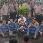 Sekda Banten Temul Aksi Mahasiswa Hardiknas di Tengah Guyuran Hujan, (Dok)