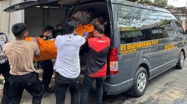 Polisi Evakuasi Mayat Lansia Berinisial AN (70) di Kecamatan Serang, Dok (Ist/Totalbanten.com)