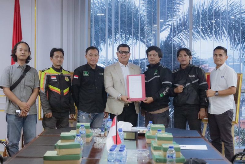 Ketua DPRD  Provinsi Banten Tampung Aspirasi Driver Online, Dorong Regulasi Nasional