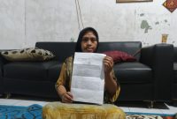 Keluarga Korban menunjukan Hasil Lapoan, Dok (Ist/Totalbanten.com).