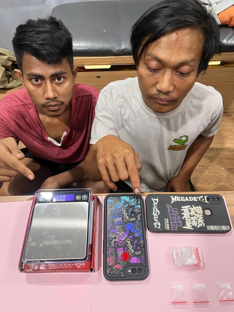 Dua Pemuda Pengedar Sabu Berhasil Diringkus Polisi, Barang Bukti di Amankan