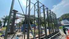 Reklame Permanen di Jalan Letnan Sutopo Tangerang Selatan. (Dok)