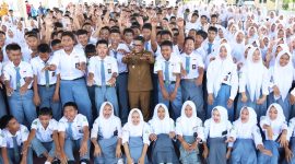 Gubernur Banten Andra Soni Bersama Siswa Sekolah Unggul Garuda Provinsi Banten dok; (Ipung) 