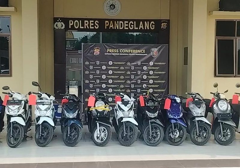 Enam Belas Kendaraan Bermotor Berhasil diamankan di Polres Pandeglang, dok;(Guntur). 