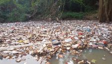 Penampakan Sampah di Sungai Cibanten, Kota Serang. (Dok)
