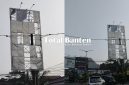 Kontruksi Reklame milik Pemprov Banten di Pasar Badak, Pandeglang. (Guntur/Total Banten)