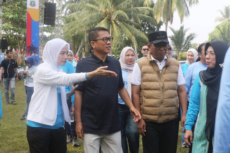 Menteri Desa dan Pembangunan Daerah Tertinggal (Mendes PDT) Yandri Susanto saat menghadiri Exciting Banten Festival 2026 di Anyer, Kabupaten Serang. (Dok)