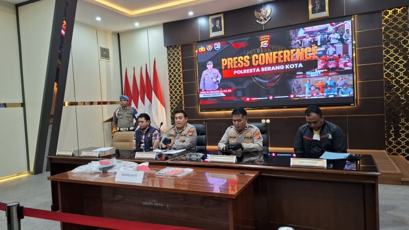 Kapolresta Sarang kota, Kombes Pol. Yudha Satria, Bersama Jajaran Polsek Kramat watu, Dok: (Dir/Totalbanten.com)