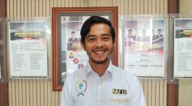 Anggota Komisi I DPRD Kabupaten Pandeglang, Miftahul Farid Sukur, Memberikan keterangan kepada pers, Dok (Guntur/Totalbanten.com)