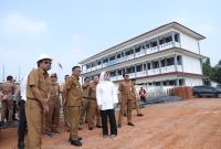Gubernur Banten, Andra Soni, Tinjau lokasi proyek Sekolah di SMA 30 Kabupaten Tanggerang, Dok (Ist/Totalbanten.com)