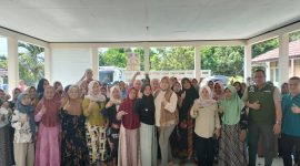 Dinsos Provinsi Banten Bersama Masyarakat, Dok: (Ist/Totalbanten.com)