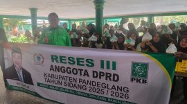 Potret Anggota DPRD Kabupaten Pandeglang dari Praksi Partai Kabangkitan Bangsa (PKB), Mulyadhi, bersama Warga dalam agenda Reses Tahun Sidang 2025/2026, Dok (Gun/Totalbanten.com)