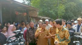Gunernur Banten meninjau lokasi Pembangunan Jembatan Mekarsari (Jembata piano), Dok (Pung/Totalbanten.com)