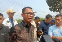 Anggota DPRD Kabupaten Serang, dari Praksi Partai Gerindra, Ahmad Muhibbin, memberikan keterangan kepada Pers, (pung/Totalbanten.com)
