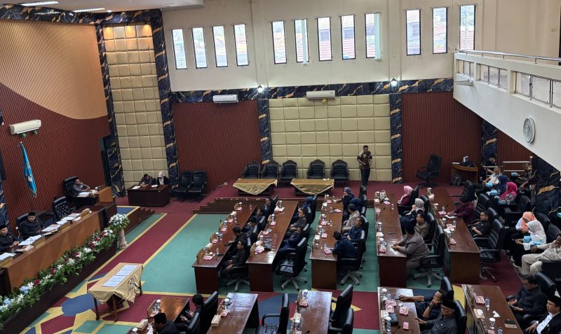 Rapat Paripurna persetujuan bersama (Raperda) tentang Pertanggungjawaban Pelaksanaan APBD Tahun Anggaran 2025, Dok : (Guntur/Totalbanten.com)