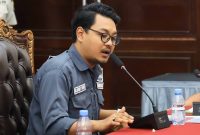 Kordinator Daerah BEM Nusantara (BEM Nus) Banten, M Qolby Yusuf, memberikan kerterang Kepada Pers, Dok: (Totalbanten.com) 