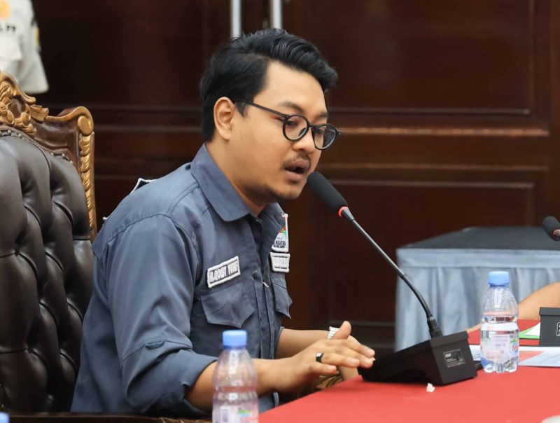 Kordinator Daerah BEM Nusantara (BEM Nus) Banten, M Qolby Yusuf, memberikan kerterang Kepada Pers, Dok: (Totalbanten.com) 