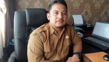 Kepala Bidang Penataan Ruang DPUPR Kota Serang, Sigit Julian, memberikan keterangan Kepada pers, Dok : (Wkm/Totalbanten.com)