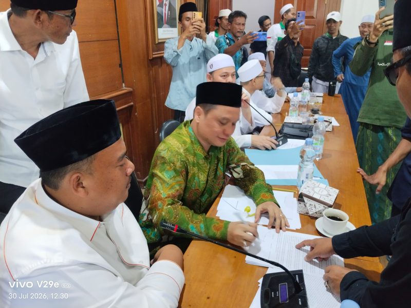 DPRD Pandeglang saat menerima Audensi FPI tentang Penolakan LGBT,  Dok : (gun/Totalbanten.com)