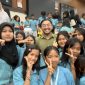 Ketua Komisi IV DPRD Banten, Ananda Trian Salichan saat berfoto bersama anak-anak pada peringatan hari anak 2026. (Dok)