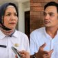Kepala Dinas Kesehatan Banten, Ati Pramudji Hastuti, kembali menjadi sorotan setelah video percakapannya dengan wartawan viral di media sosial. Pengamat Adib Miftahul menyarankannya pergi ke psikiater. (Dok)