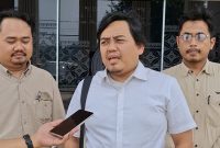 Sekertaris Gp Ansor kota Tanggerang Selatan, Amizar, memberikan keterangan kepada pers, Dok (Totalbanten.com)