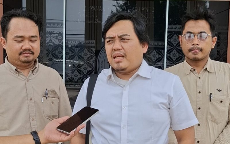 Sekertaris Gp Ansor kota Tanggerang Selatan, Amizar, memberikan keterangan kepada pers, Dok (Totalbanten.com)