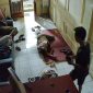 Aksi pencurian Handphone Anggota Satpol PP Pandeglang di dalam Markas Komado (Mako) Dok: (gun/Totalbanten.com)