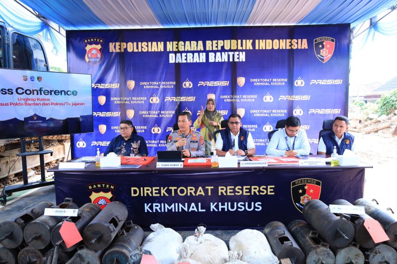 Polda Banten menyita Barang Bukti dalam kasus praktik tambang ilegal di wilayah Banten. Dok: (Ist/Totalbanten.com).