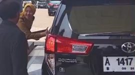 Pemerintah Kabupaten Pandeglang Buka Suara Terkait Plat Mobil Bupati (Gun/totalbanten). 