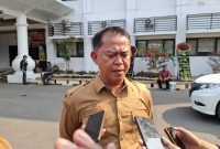 Sarudin Kepala Dinas Lingkungan Hidup Kabupaten Serang, Saat Dikonfirmasi Usai Rapat Audiensi PSEL di Kota Serang (Pung:totalbanten). 